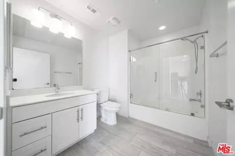 552 E Carson St #408, Carson, CA 90745 photo 26