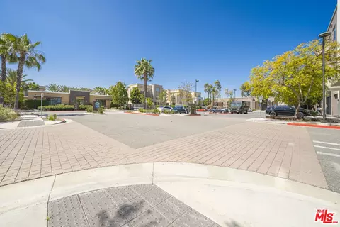 552 E Carson St #408, Carson, CA 90745 photo 10