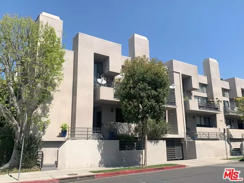 11767 Iowa Ave #6, Los Angeles, CA 90025