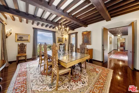 Dining - 114 Los Altos Dr, Pasadena, CA 91105 photo 1 of 4