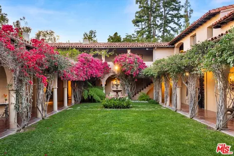 Exterior - 114 Los Altos Dr, Pasadena, CA 91105 photo 4 of 20