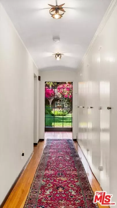 Entry Way - 114 Los Altos Dr, Pasadena, CA 91105 photo 6 of 8