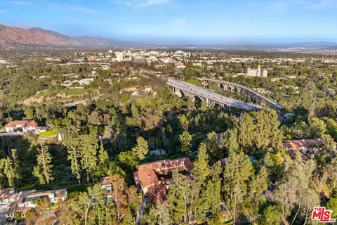 View/Area - 114 Los Altos Dr, Pasadena, CA 91105 photo 5 of 5
