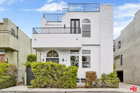 615 Mildred Ave, Venice, CA 90291