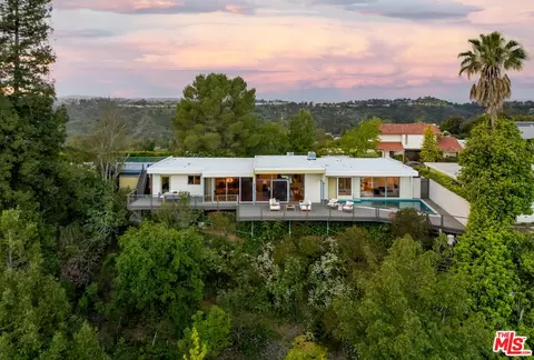 9662 Highridge Dr, Beverly Hills, CA 90210