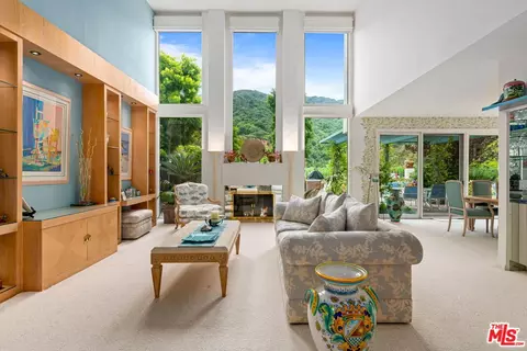 17152 Avenida De Santa Ynez, Pacific Palisades, CA 90272