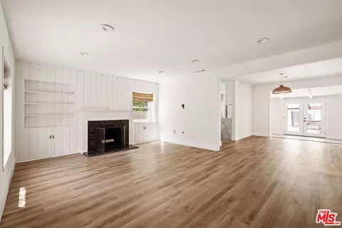 Living - 2375 Catherine Rd, Altadena, CA 91001 photo 2 of 4