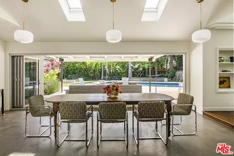 11160 Valley Spring Pl, Studio City, CA 91602 photo 9