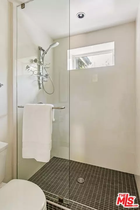 11160 Valley Spring Pl, Studio City, CA 91602 photo 33