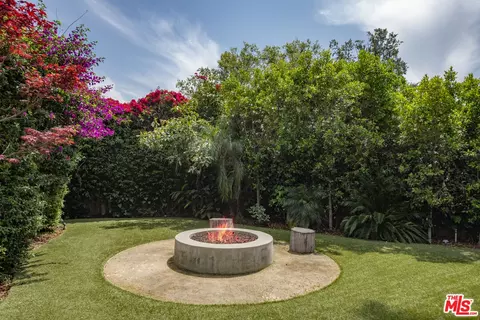 11160 Valley Spring Pl, Studio City, CA 91602 photo 23