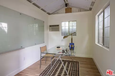 11160 Valley Spring Pl, Studio City, CA 91602 photo 43