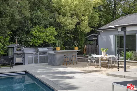 11160 Valley Spring Pl, Studio City, CA 91602 photo 24