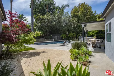 11160 Valley Spring Pl, Studio City, CA 91602 photo 18
