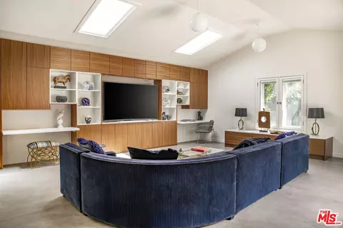 11160 Valley Spring Pl, Studio City, CA 91602 photo 29