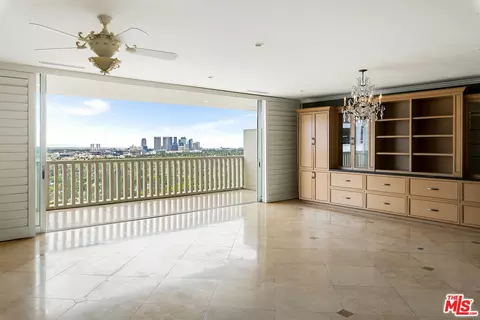 9255 Doheny Rd #1104, West Hollywood, CA 90069