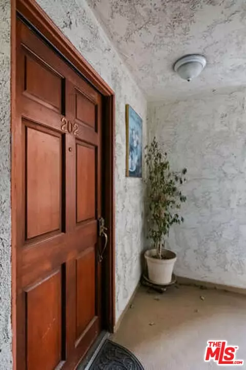 1146 E Lexington Dr #17-202, Glendale, CA 91206 photo 23