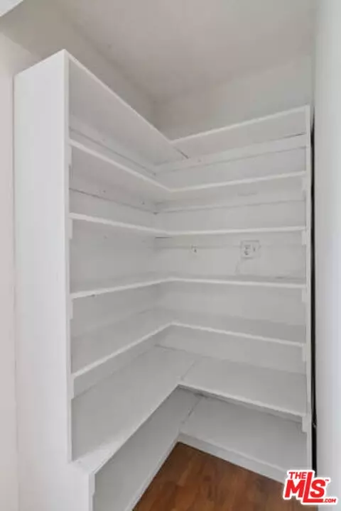 1146 E Lexington Dr #17-202, Glendale, CA 91206 photo 13