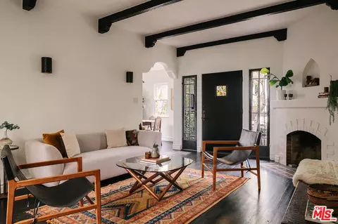 5946 Pickford St, Los Angeles, CA 90035