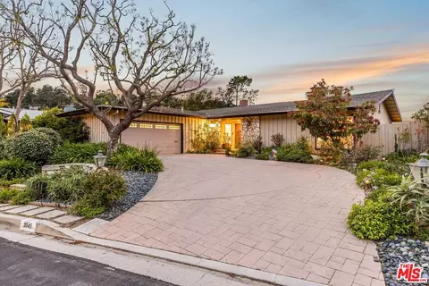 3045 Dona Susana Dr, Studio City, CA 91604