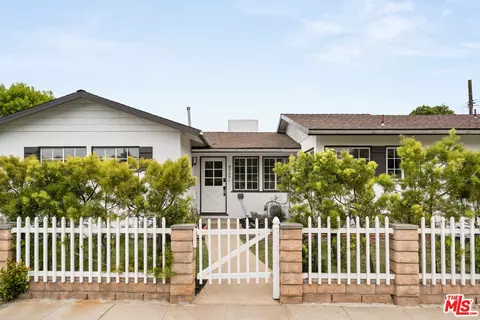 8500 Hastings Ave, Los Angeles, CA 90045