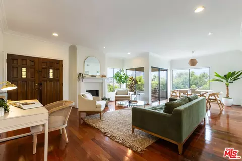 234 N Kenwood St #301, Glendale, CA 91206