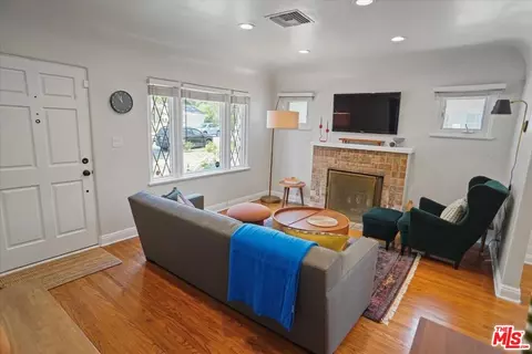 2400 Sylvan Ln, Glendale, CA 91208 photo 4