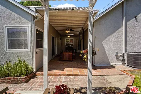 2400 Sylvan Ln, Glendale, CA 91208 photo 18