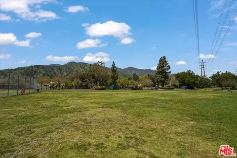 2400 Sylvan Ln, Glendale, CA 91208 photo 22