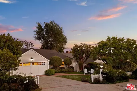 438 N Bonhill Rd, Los Angeles, CA 90049