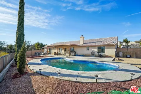 16185 Viho Rd, Apple Valley, CA 92307 photo 1