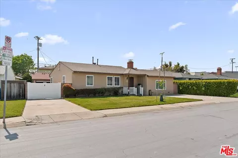 8943 Kittyhawk Ave, Los Angeles, CA 90045