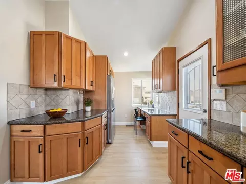 25134 Soto Rd, Hayward, CA 94544 photo 18