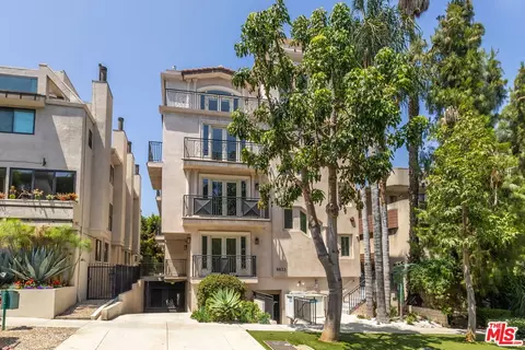 8833 Cynthia St, West Hollywood, CA 90069