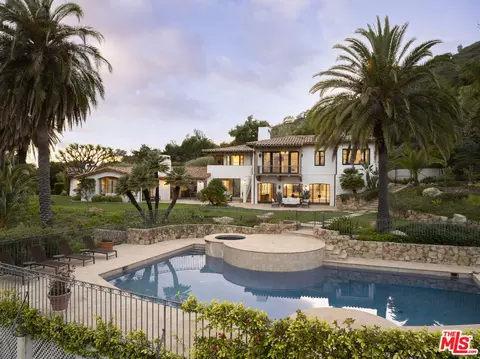 1366 Oak Creek Canyon Rd, Santa Barbara, CA 93108