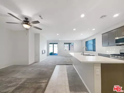 45664 Chama Dr, Lancaster, CA 93535 photo 12