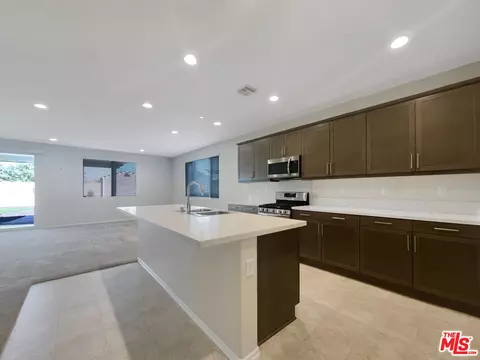 45664 Chama Dr, Lancaster, CA 93535 photo 6