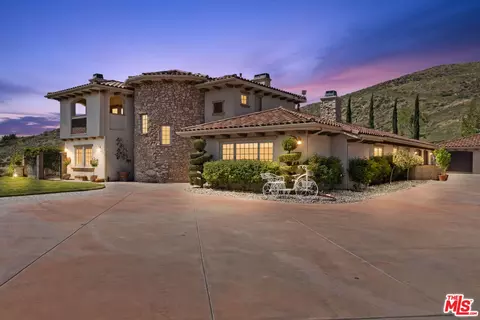 11043 Elizabeth Lake Rd, Leona Valley, CA 93551