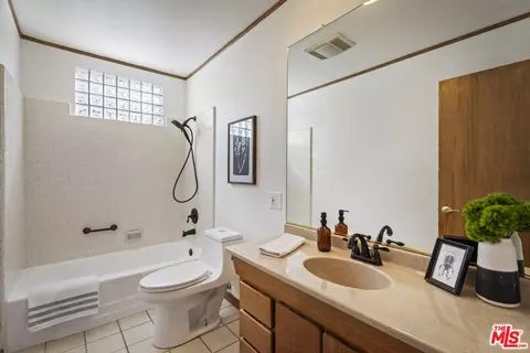 Bath - 1534 Margarita Dr, Redlands, CA 92373 photo 4 of 4