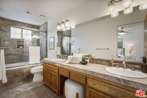 Bath - 1534 Margarita Dr, Redlands, CA 92373 photo 1 of 4