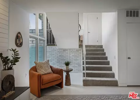 Entry Way - 1534 Margarita Dr, Redlands, CA 92373 photo 5 of 5