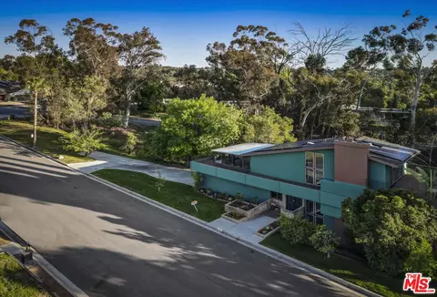 View/Area - 1534 Margarita Dr, Redlands, CA 92373 photo 3 of 4