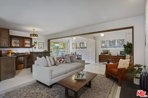 Living - 1534 Margarita Dr, Redlands, CA 92373 photo 2 of 4