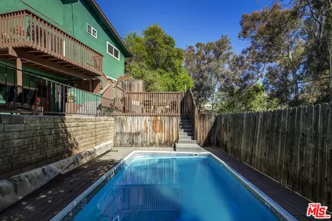 Exterior - 1534 Margarita Dr, Redlands, CA 92373 photo 16 of 23