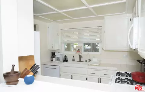 2731 Erringer Rd #38, Simi Valley, CA 93065 photo 3