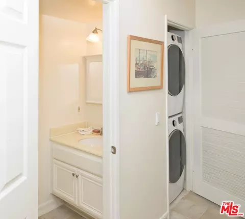 2731 Erringer Rd #38, Simi Valley, CA 93065 photo 21