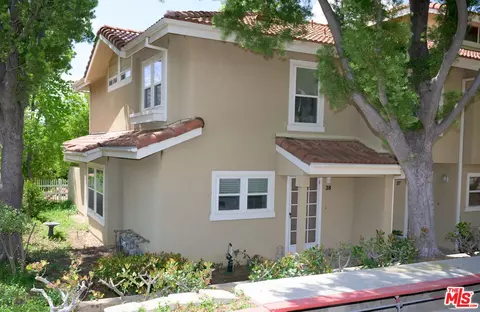 2731 Erringer Rd #38, Simi Valley, CA 93065