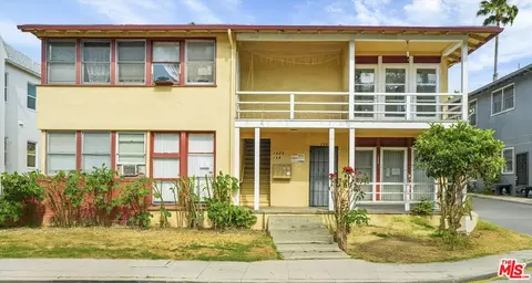 132 S Edgemont St, Los Angeles, CA 90004