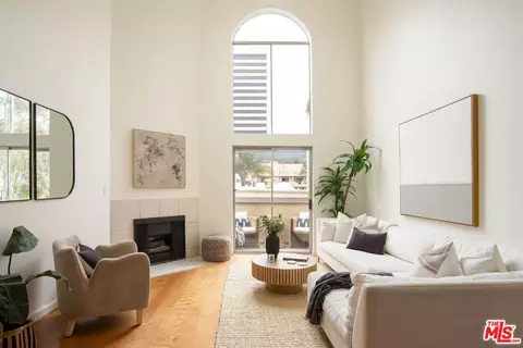 1639 Camden Ave #303, Los Angeles, CA 90025
