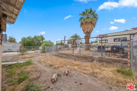 419 Acoma St, Needles, CA 92363 photo 5