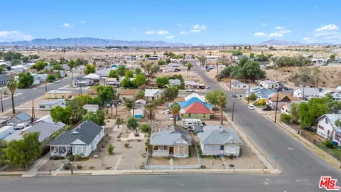 419 Acoma St, Needles, CA 92363 photo 7
